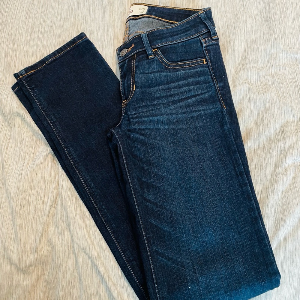 Girl’s Hollister Jeans